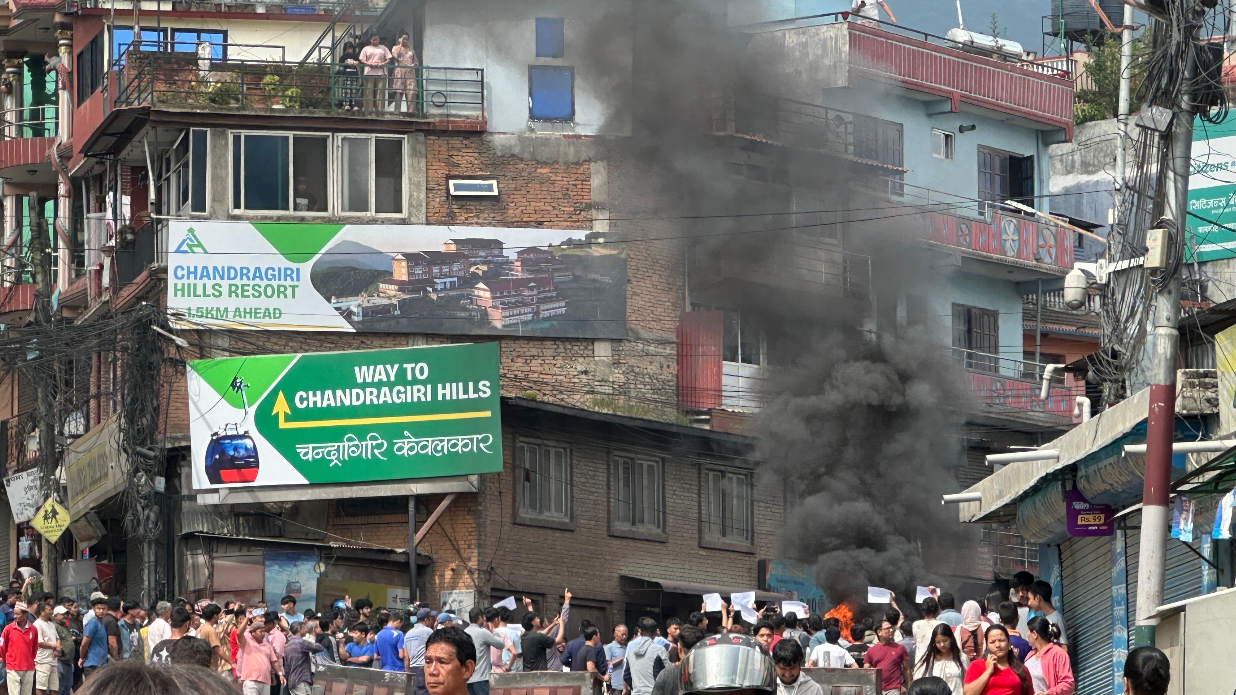 Protest_at_chandragiri.jpeg